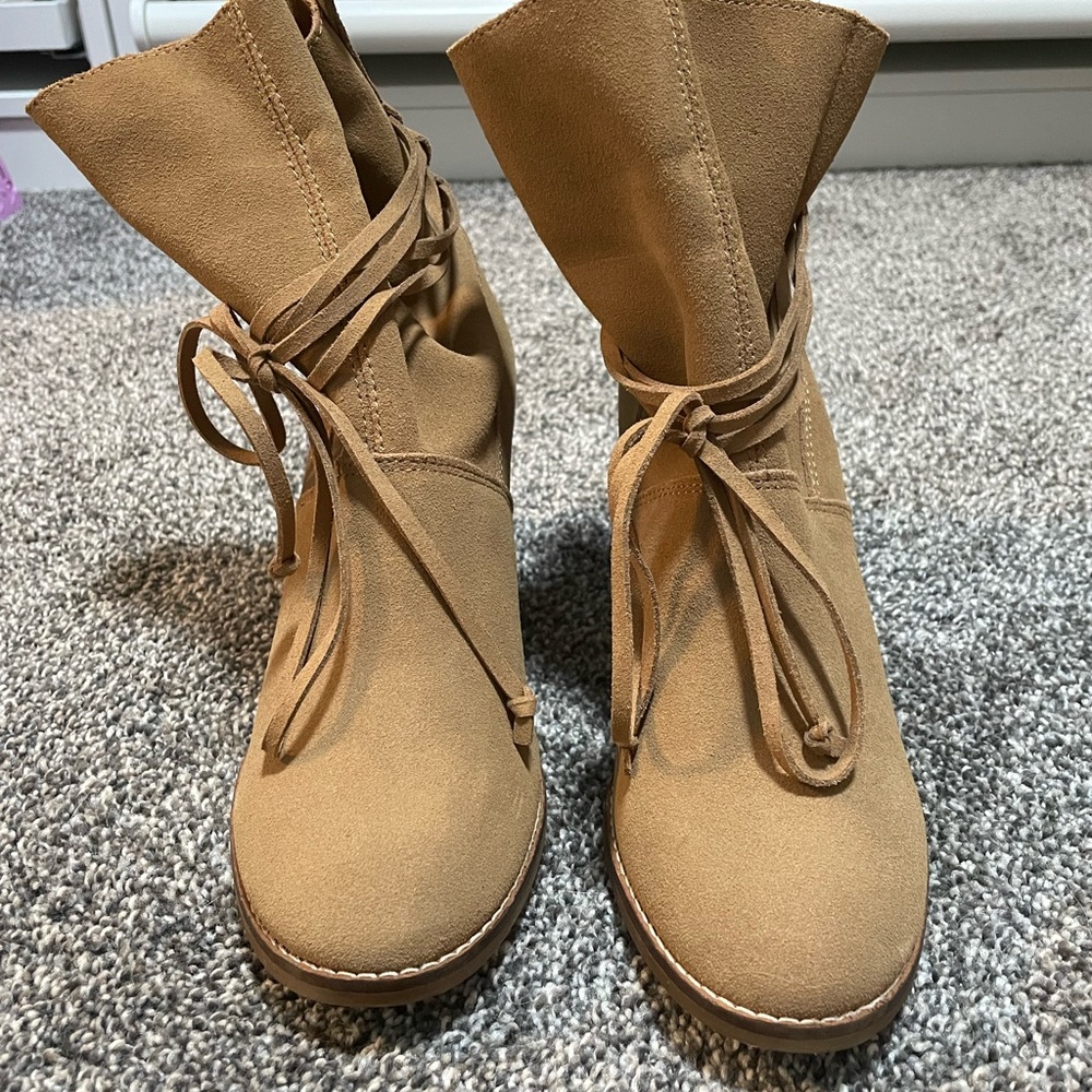 Toms suede ankle boots.